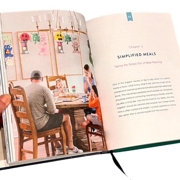 ❤️VALENTINE GIFT! ❤️ NWT Hardback “A Simplified Life” by Emily Ley 📘 - Picture 4 of 8